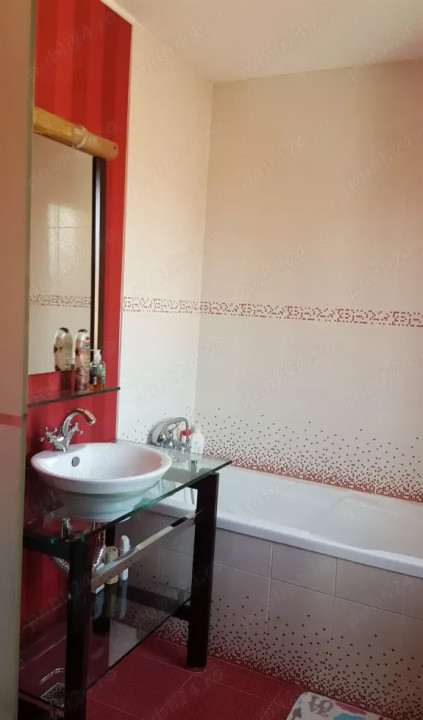 De închiriat | Vilă elegantă lângă Parcul Ronda | 190 mp utili | Curte privată 