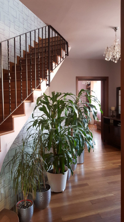 De închiriat | Vilă elegantă lângă Parcul Ronda | 190 mp utili | Curte privată 