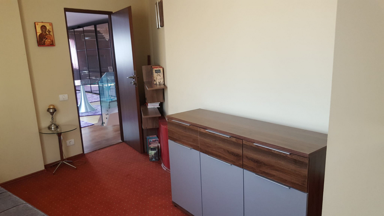 De închiriat | Vilă elegantă lângă Parcul Ronda | 190 mp utili | Curte privată 