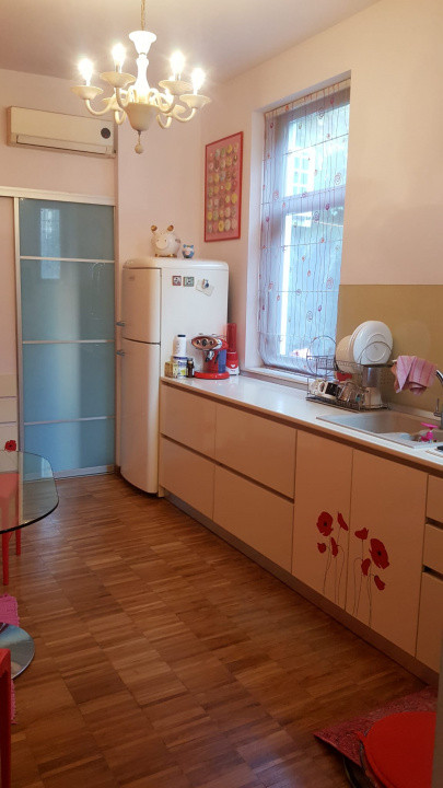 De închiriat | Vilă elegantă lângă Parcul Ronda | 190 mp utili | Curte privată 