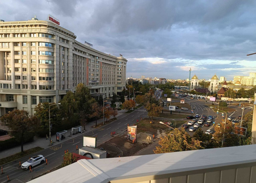 Apartament decomandat cu 2 camere  in zona Marriot Hotel