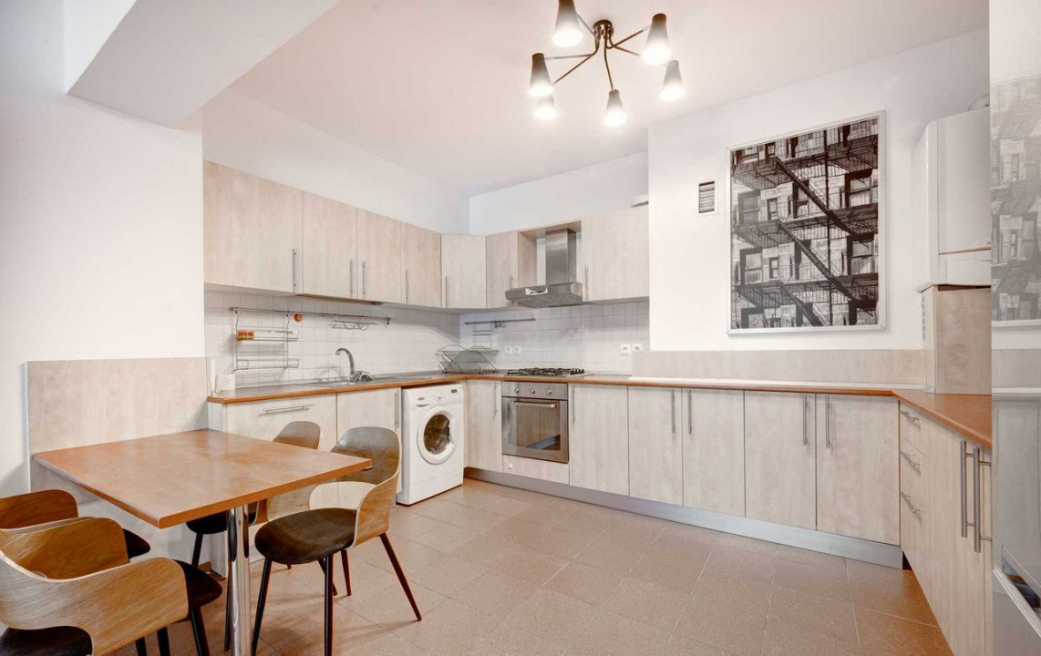 Apartament decomandat cu 2 camere  in Dristor 