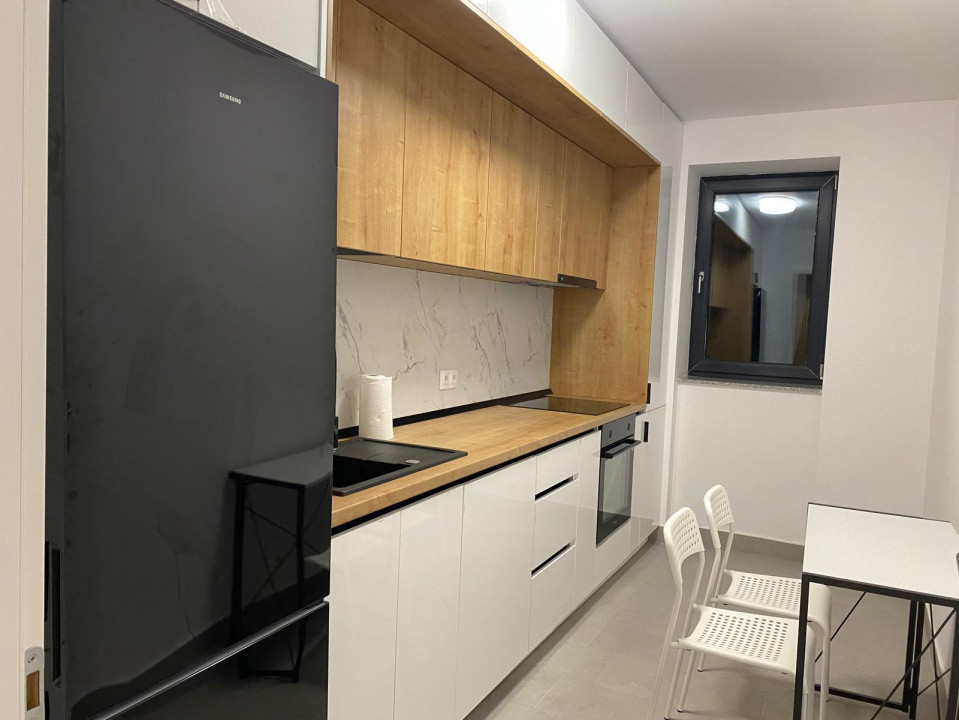 Apartament decomandat cu 2 camere  in Baneasa 