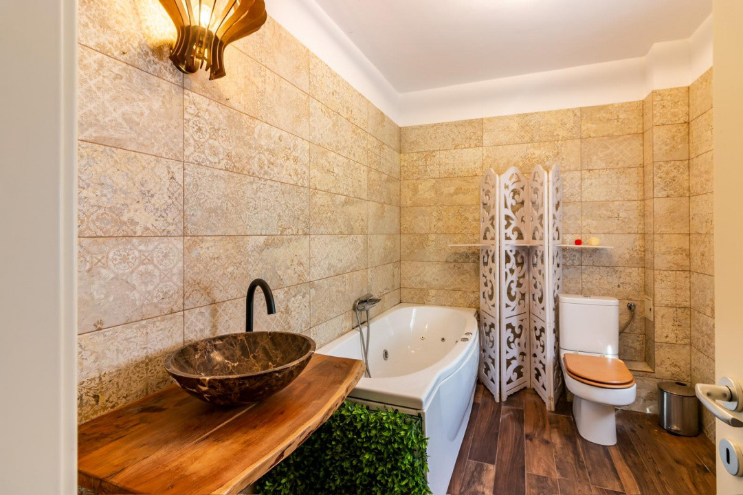 Vilă individuală Pipera 220 mp Curte 400 mp Jacuzzi 