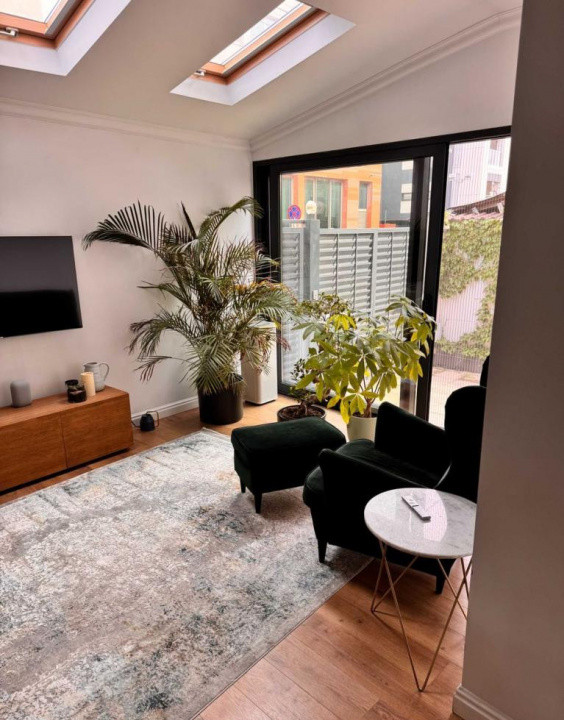 Vila 4 camere | Lux | Aviatei | 180 mp