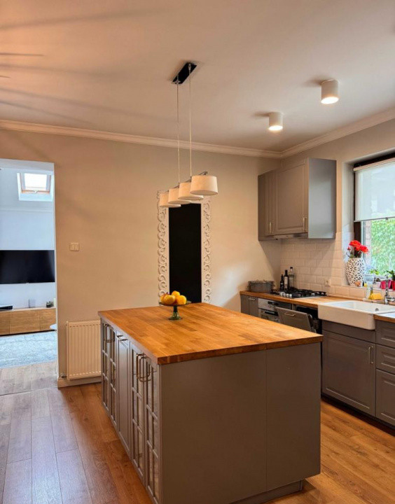 Vila 4 camere | Lux | Aviatei | 180 mp