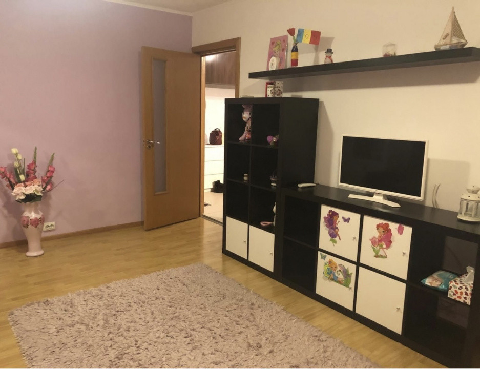 De inchiriat apartament Aviatiei 2 camere, pet frendly, decomandat 