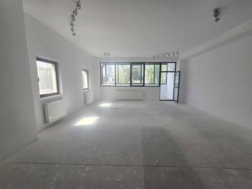 Spatiu comercial - open space -130mp, Zona Baneasa