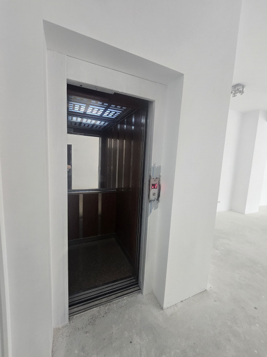 Spatiu comercial - open space -130mp, Zona Baneasa