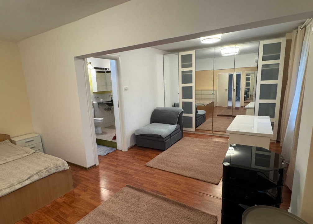 Apartament 3 camere, 90mp, zona Salaj