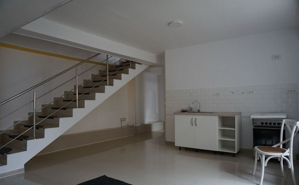 Vilă impresionantă 18 camere – Piața Victoriei / Sevastopol 