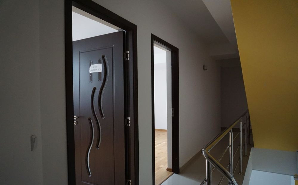 Vilă impresionantă 18 camere – Piața Victoriei / Sevastopol 