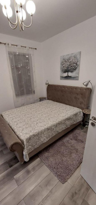 De inchiriat casa cu 2 camere in Aviatorilor-metrou