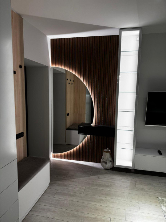 De inchiriat apartament LUX semidecomandat cu 2 camere, 2 balcoane  in Decebal 