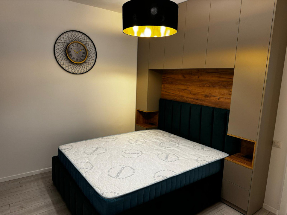 De inchiriat apartament LUX semidecomandat cu 2 camere, 2 balcoane  in Decebal 