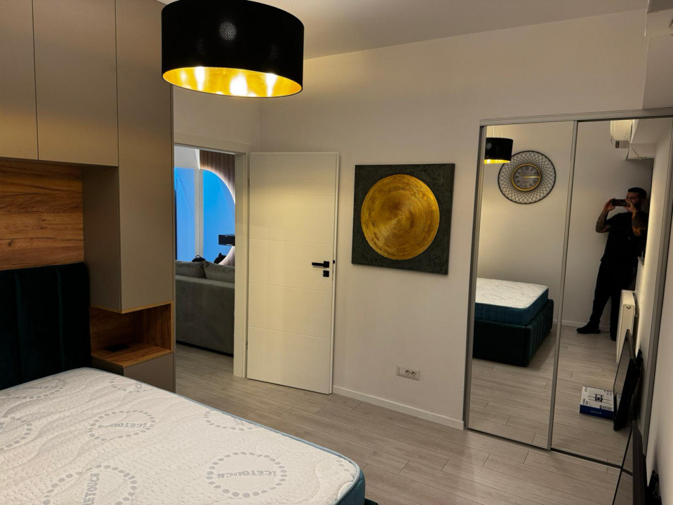 De inchiriat apartament LUX semidecomandat cu 2 camere, 2 balcoane  in Decebal 