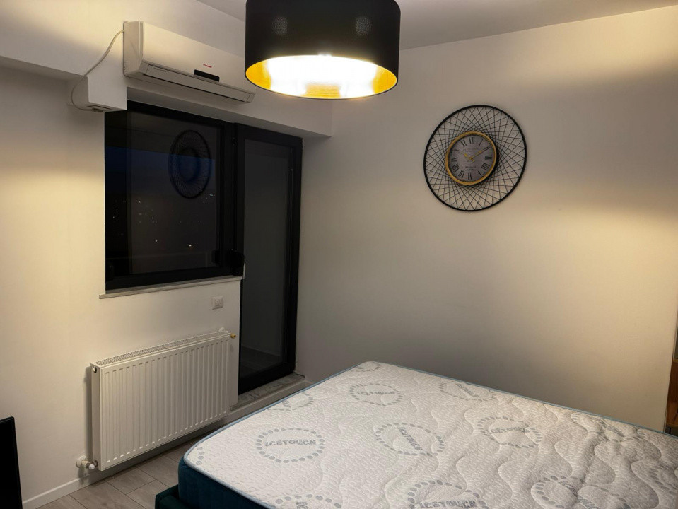 De inchiriat apartament LUX semidecomandat cu 2 camere, 2 balcoane  in Decebal 