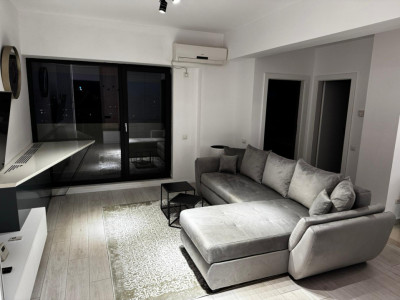 De inchiriat apartament LUX semidecomandat cu 2 camere, 2 balcoane  in Decebal 