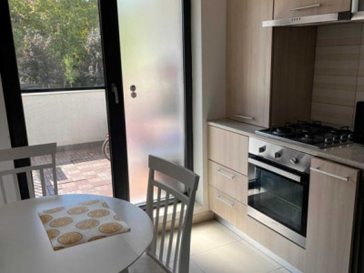 Ap 3 cam, 77 mp, 2 bai, 2 locuri de parcare, zona - Baneasa