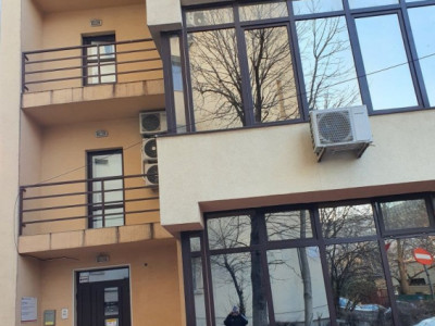 Vilă P+2 disponibilă spre închiriere – Șoseaua Mihai Bravu