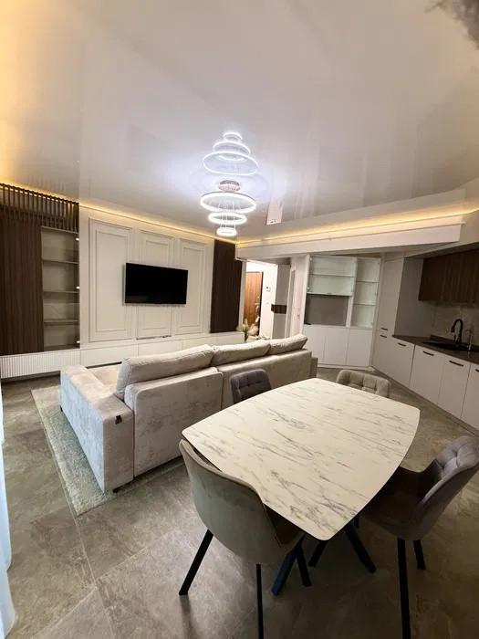 Apartament pentru chirie cu 2 camere+terasă  17mp Ambiance Pipera 