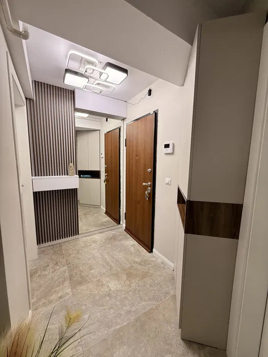 Apartament pentru chirie cu 2 camere+terasă  17mp Ambiance Pipera 