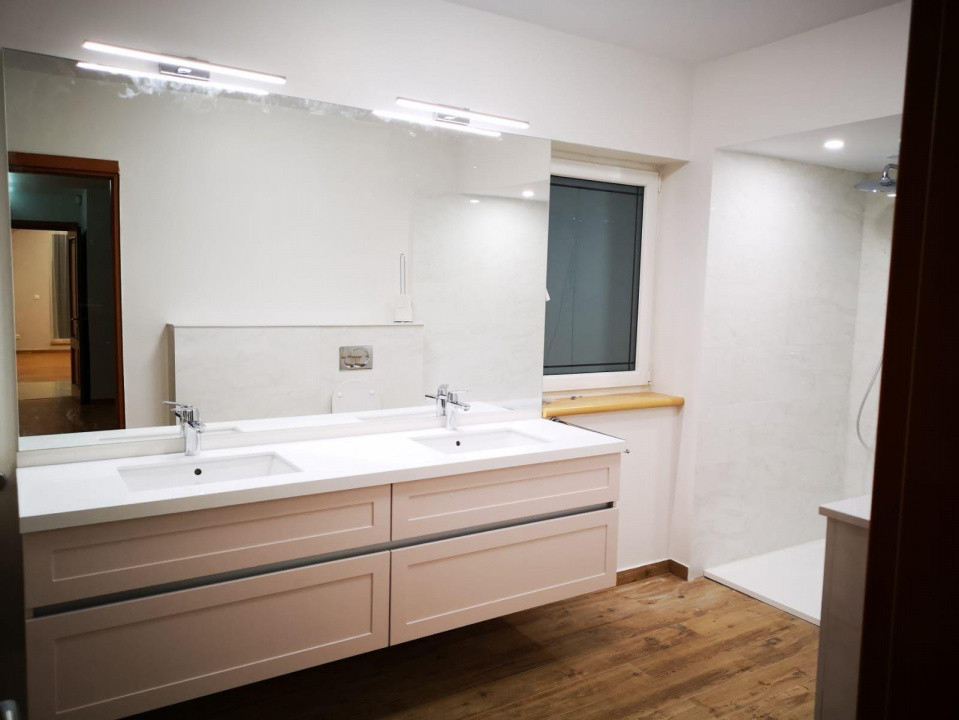 4 camere | nemobilat | 251mp utili