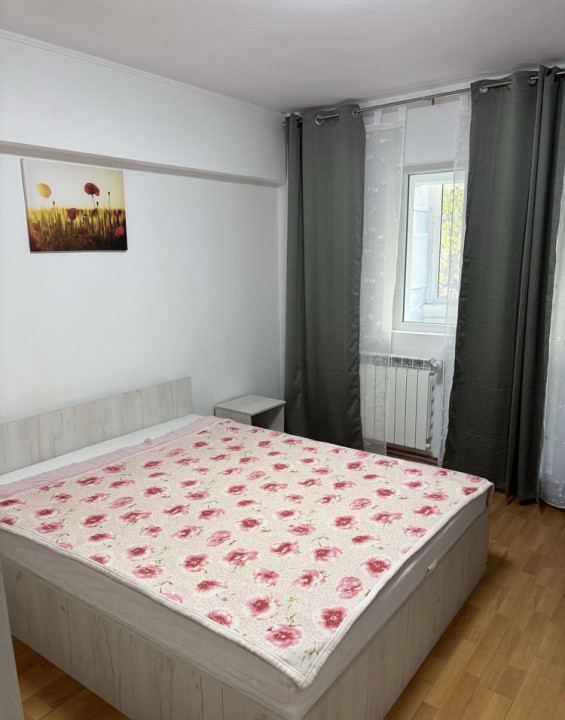 Apartament 3 camere, 85mp, zona - Decebal