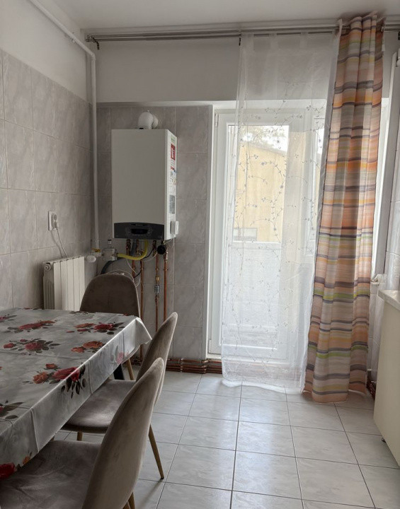 Apartament 3 camere, 85mp, zona - Decebal