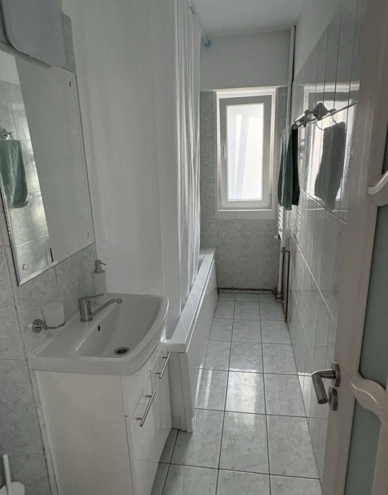 Apartament 3 camere, 85mp, zona - Decebal