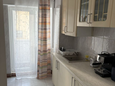 Apartament 3 camere, 85mp, zona - Decebal