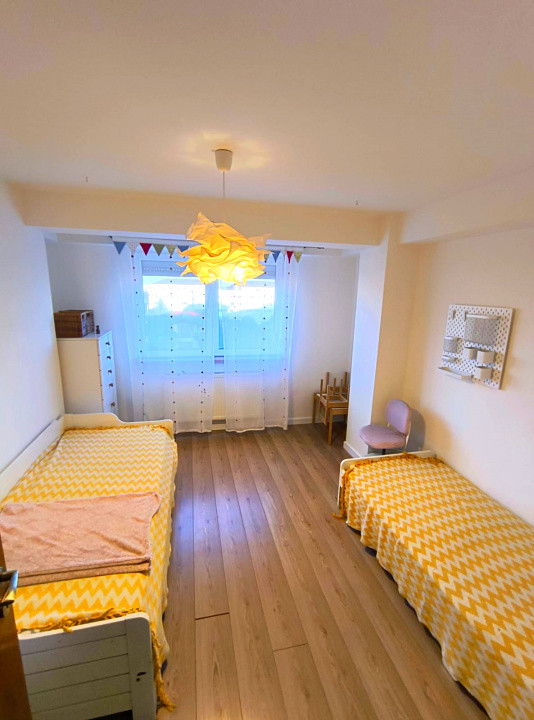 De inchiriat Apartament 3 camere , 90 mp - metrou 1 Decembrie | Trapezului 