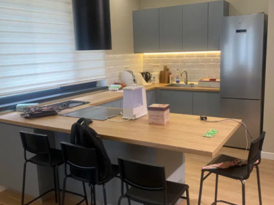 VILĂ NOUĂ DE ÎNCHIRIAT –165 mp, mobilată complet –1.600 €/lună