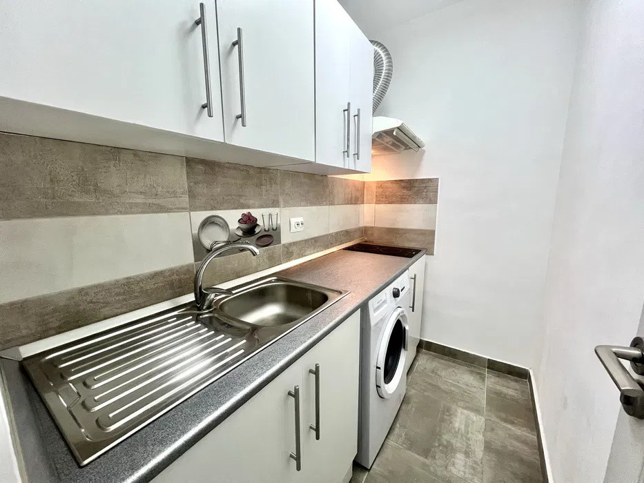 Garsoniera Costin Georgian