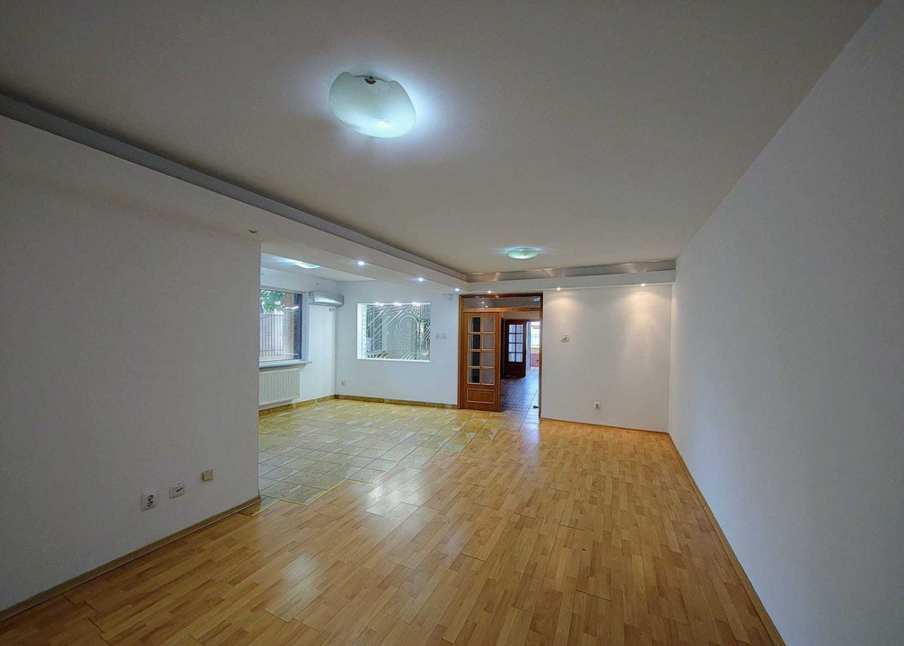 Închiriez Vilă Birou Unirii 5 Camere 2 Etaje Terase Curte Parc Carol