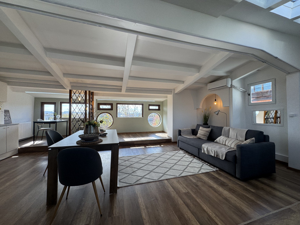 Apartament de vanzare  decomandat cu 3 camere  in  Pipera 