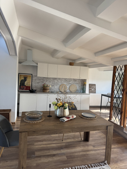 Apartament de vanzare  decomandat cu 3 camere  in  Pipera 