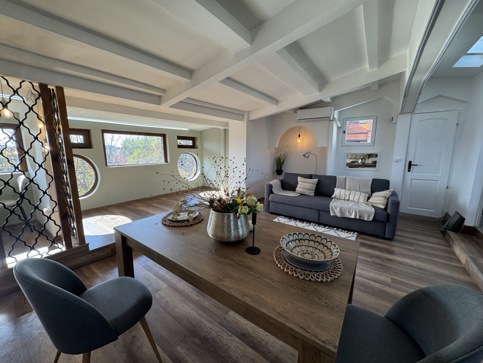 Apartament de vanzare  decomandat cu 3 camere  in  Pipera 