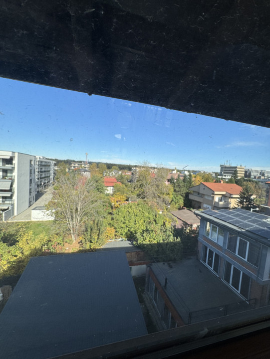 Apartament de vanzare  decomandat cu 3 camere  in  Pipera 