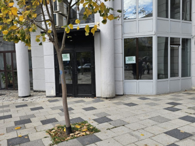 Spatiu comercial stradal - 96mp - zona - Decebal