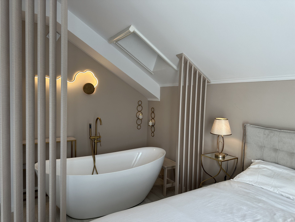 Apartament 3 camere LUX de vanzare | terasă și loc de parcare | complet mobilat 