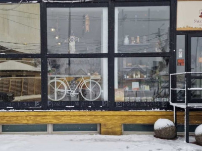 Spațiu comercial / de birouri – 233 mp utili, stradal 