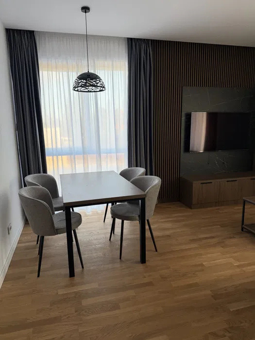  Apartament decomandat cu 2 camere  in  Pipera 