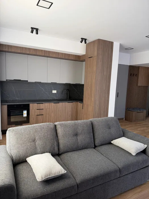  Apartament decomandat cu 2 camere  in  Pipera 