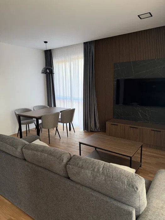  Apartament decomandat cu 2 camere  in  Pipera 