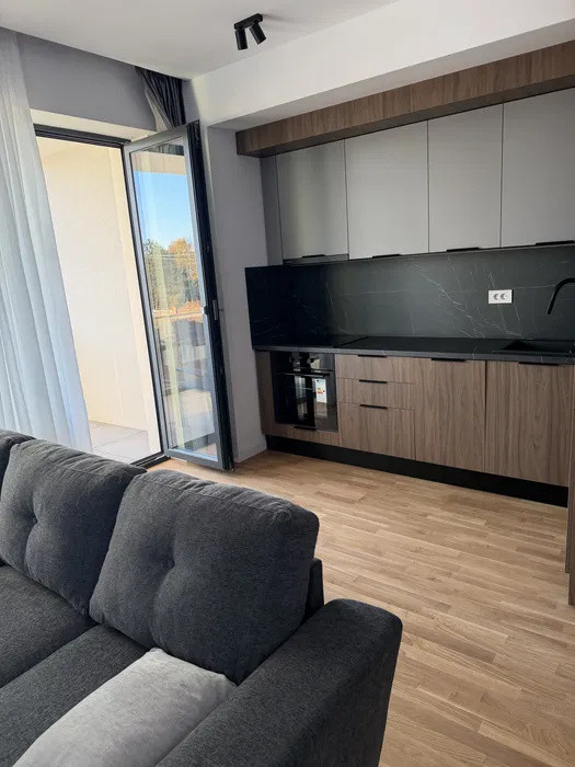  Apartament decomandat cu 2 camere  in  Pipera 